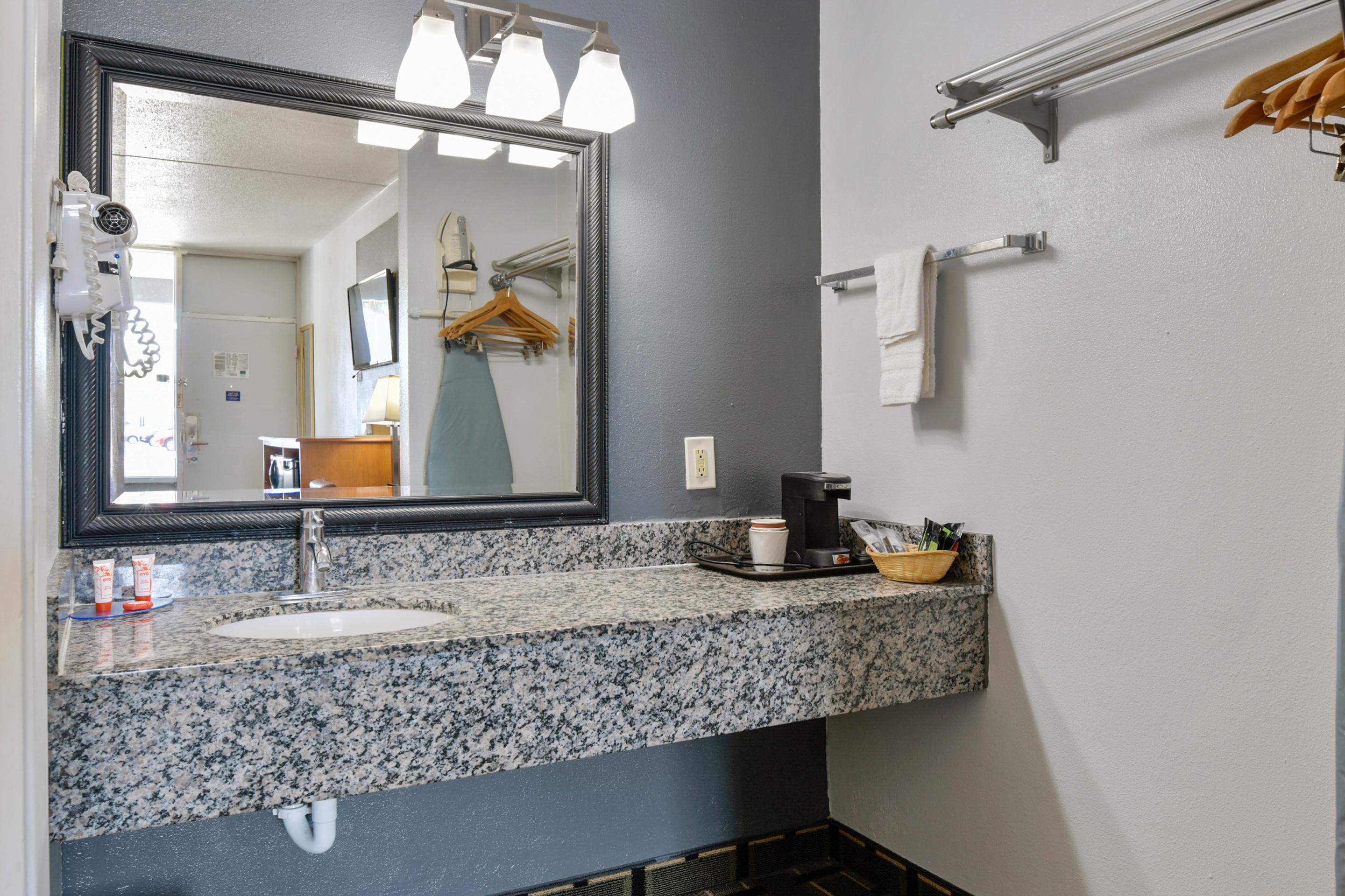 Oyo Hotel Lake Park - Valdosta Area Ngoại thất bức ảnh