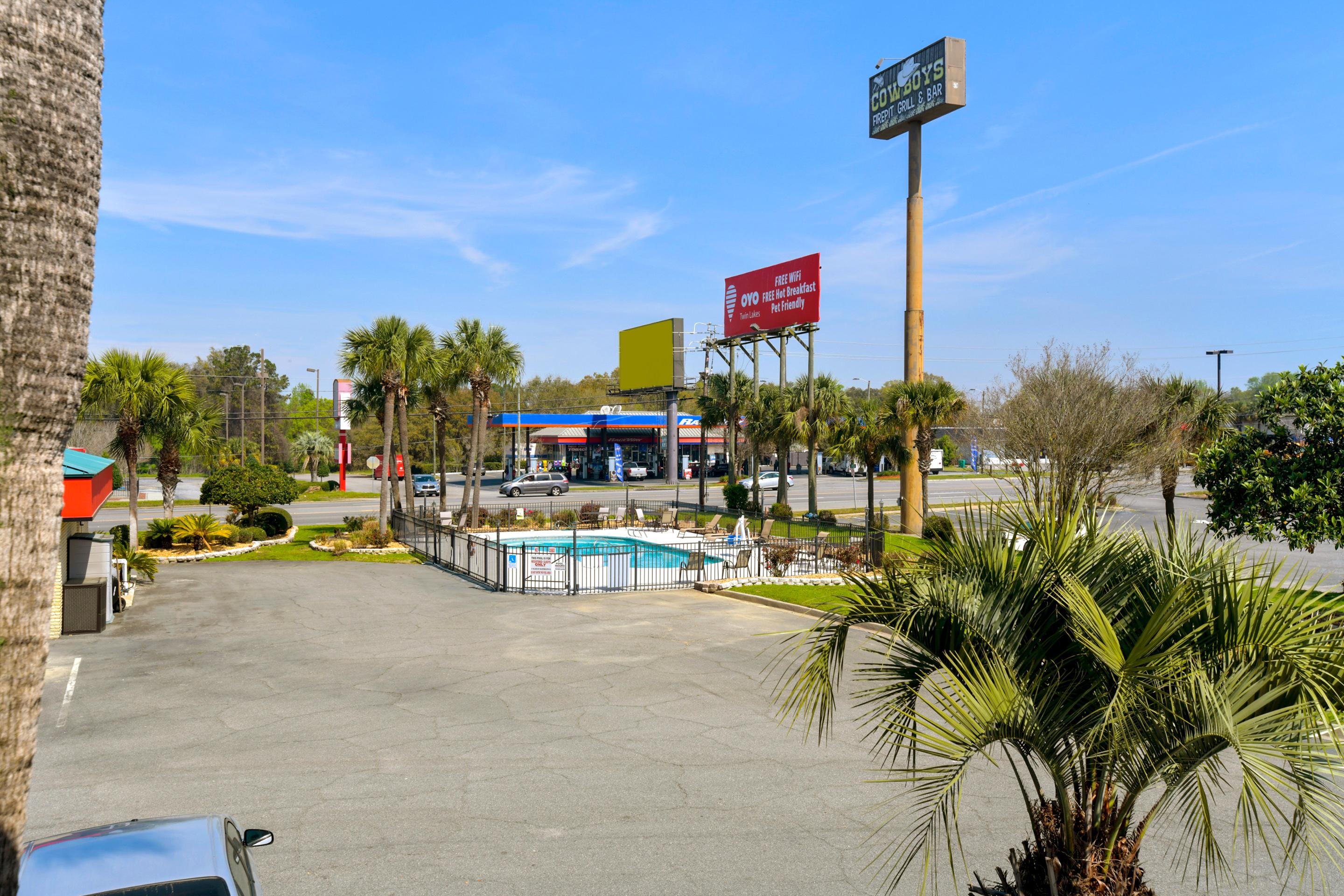 Oyo Hotel Lake Park - Valdosta Area Ngoại thất bức ảnh